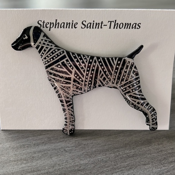 Hand Painted Weimaraner Lacquer on Wood Art Pin - Picture 4 of 6